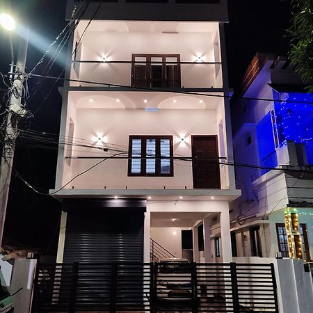 Alam Homestay Kochi Esterno foto